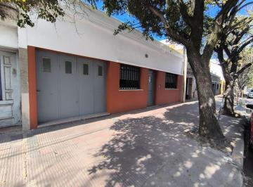 Casa de 5 ambientes, Córdoba · Alta Cba - Casa 2 Dorm, Patio - Zona Cancha Instituto