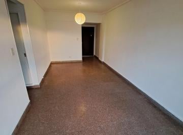 Departamento de 3 ambientes, Floresta · Dueño Vende Dpto 3amb C/balcon Ctfte. Super Luminoso!
