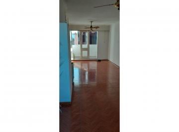 Departamento · 60m² · 3 Ambientes · Julio Marc 1950 9°p 2 Dorm.
