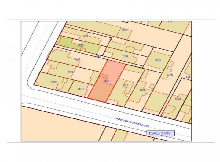 Terreno · 208m²