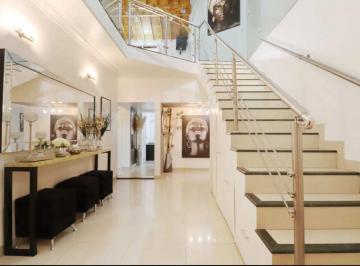 Casa · 324m² · 6 Ambientes · 1 Cochera · Casa Venta en San Justo Acepta U$s200 Mil y Cuotas