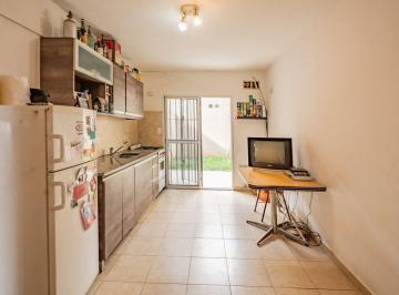 Departamento · 32m² · 2 Ambientes · 1 Cochera · Venta Departamento 2 Amb en Caseros