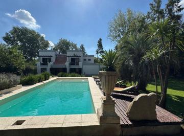 Quinta vacacional · 220m² · 3 Dormitorios · 2 Cocheras · Venta Casa Quinta Fran. Alvarez Lote 1500