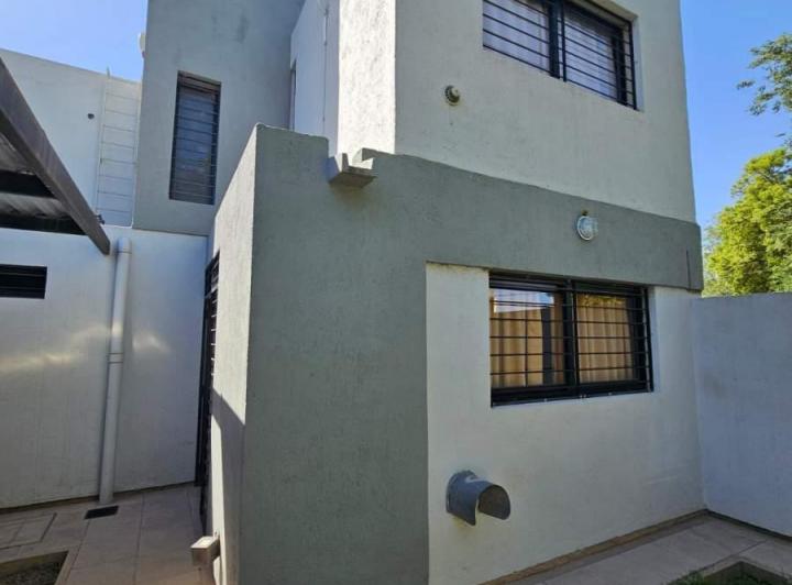 Casa · 140m² · 3 Ambientes