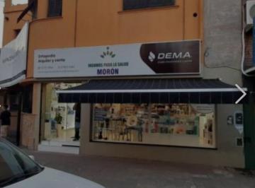 Local comercial · 110m² · Local Comercial en Moron Excelente Ubicacion