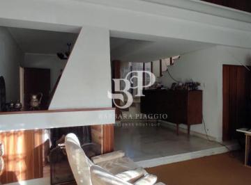 Casa · 274m² · 3 Dormitorios · 1 Cochera · Casa en 7 Jefes