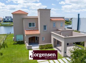 Casa de 3 ambientes, Escobar · Casa en Venta a Laguna - Marinas, Puertos
