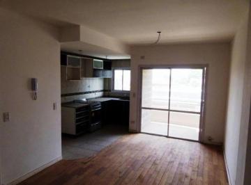 Departamento · 75m² · 3 Ambientes · 1 Cochera · Departamento en Alquiler - 2 Dorm. 1 Baño - Cochera - 79 m² - Lanús