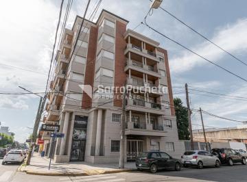 Departamento · 75m² · 3 Ambientes · Venta Departamento 3 Ambientes Al Frente con Amplio Balcón en Ramos Mejía.