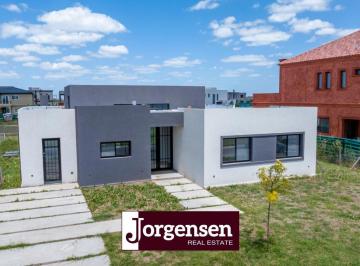 Casa de 3 ambientes, Escobar · Casa Muy Funcional - Barrio Riberas, Puertos