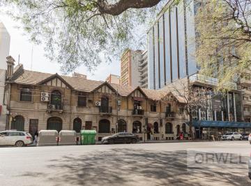 Oficina comercial · 213m² · 11 Ambientes · Excelente Oficina Entrada Independiente - Muy Buena Ubicación