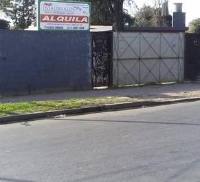 Bodega-Galpón · 100m² · Galpon en Alquiler Sobre Simon Perez