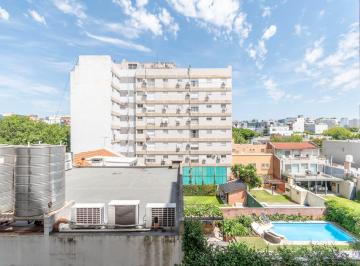 Departamento · 61m² · 3 Ambientes · 1 Cochera · - Venta - Luminoso y Amplio 3 Amb. con Cochera Fija