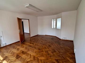 Oficina comercial · 90m² · 4 Ambientes · 1 Cochera · Alquiler Oficinas con Cochera en El Centro