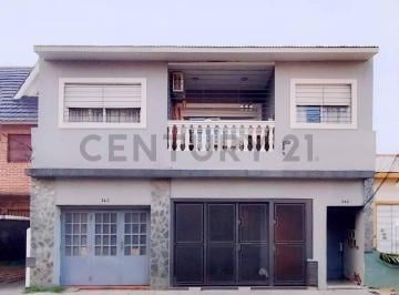 PH · 84m² · 4 Ambientes · Venta PH 4 Amb Al Frente con Balcón, Patio y Terraza