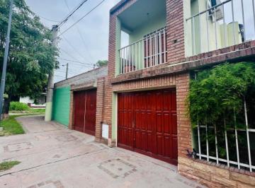 Casa · 134m² · 4 Ambientes · 2 Cocheras · Se Vende Casa 3 Dormi + Cochera a m de Dino Mall Ruta 20