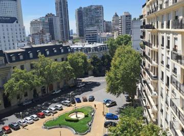 Departamento · 206m² · 8 Ambientes · 1 Cochera · Departamento en Piso Alto con Vista Abierta - Sol y Luz con Cochera Fija.