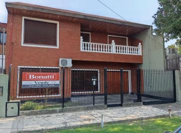 Casa · 275m² · 7 Ambientes · 3 Cocheras · Casa en 2 Plantas