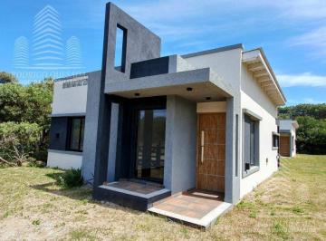 PH · 75m² · 3 Ambientes · 1 Cochera · |casa Frente Al Mar| |nueva Atlantis|