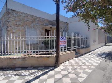 Casa de 5 ambientes, Bahía Blanca · Casa en Venta - Brasil Esquina Viamonte - Barrio Pacifico