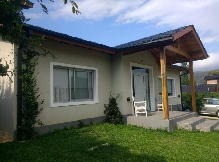 Casa · 3 Ambientes · 1 Cochera