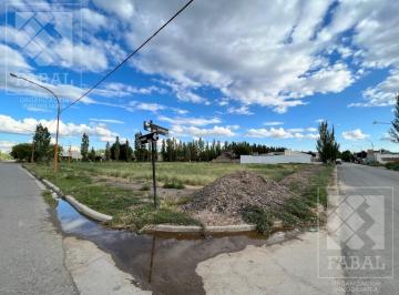 Terreno · 472m² · Terreno Venta Manzanar de Cipolletti, de 15 X 30 con Distintas Orientaciones