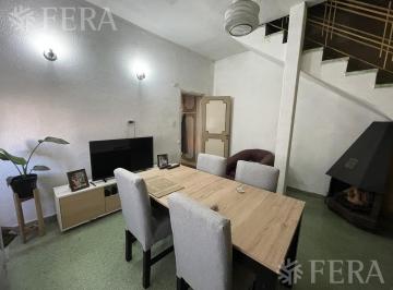 Casa · 137m² · 4 Ambientes · Venta de Casa 4 Ambientes con Quincho en Lanus