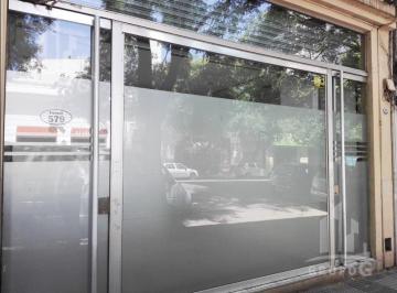 Oficina comercial · 374m² · 2 Ambientes · Oficina con Local o Depósito - Dos Plantas en Chacarita 374 m² Totales con 3 Baños Alquiler