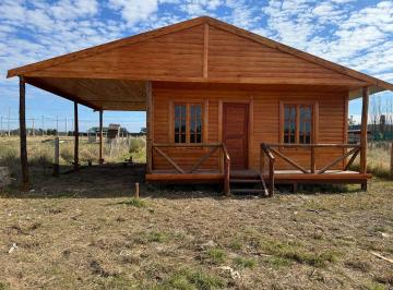 Casa · 60m² · 2 Dormitorios · 1 Cochera · Alquilo Cabaña Dos Habitaciones en San Justo Entre Ríos
