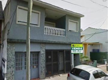 FAU-FAU-2451_2 · Casa 4 Ambientes. | Bulnes 344