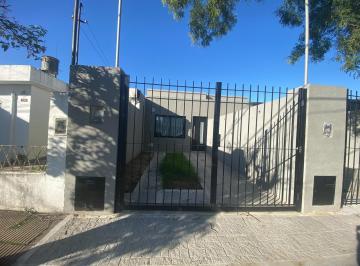 PH · 60m² · 2 Ambientes · 1 Cochera · PH Al Frente en Venta Ituzaingo Norte.