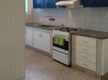 Departamento · 82m² · 5 Ambientes · Departamento en Venta - 3 Dorm. 2 Baños - 85 m² - Tolosa, La Plata