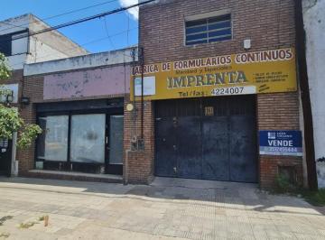 Bodega-Galpón · 353m² · Venta de Galpon con Local Comercial Al Frenteen Pueyrredon. Cordoba.