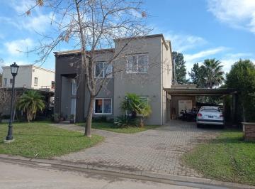 Casa · 200m² · 6 Ambientes · 1 Cochera · Casa en Venta Country San Isidro Labrador 3 Dorm.