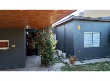 Casa · 320m² · 4 Ambientes · 1 Cochera · Casa 2 Dorm./piscina