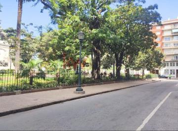 Departamento · 81m² · 3 Ambientes · Alquiler Apartamento 2 Dorm. y Servicio Ciudad Vieja
