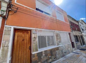 Casa · 82m² · 3 Ambientes · Venta Casa 2 Dorm. Centro