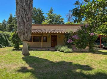 Casa de 5 ambientes, Villa Allende · ¡Encantadora Propiedad en Villa Allende Golf! 3 Dorm..