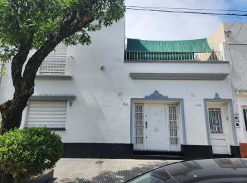 Casa · 137m² · 6 Ambientes · Venta Casa Amplia con Excelentes Terminaciones