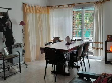 Casa · 72m² · 4 Ambientes · 2 Cocheras · Casa en Venta Villa Elisa Tres Dorm.