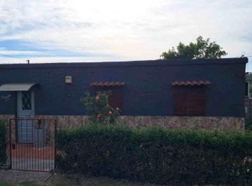 Casa · 84m² · 10 Ambientes · Dos Casas en un Padrón: Una Lista y Otra en Obra.