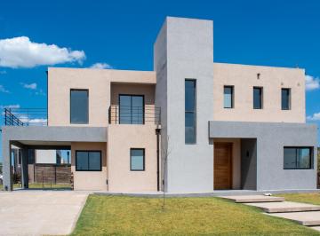 Casa · 200m² · 5 Ambientes · 1 Cochera · Moderna Casa a Estrenar en Horizontes Al Sur