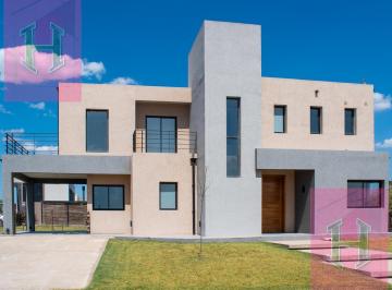 Casa · 200m² · 5 Ambientes · 2 Cocheras · Moderna Casa a Estrenar en Horizontes Al Sur