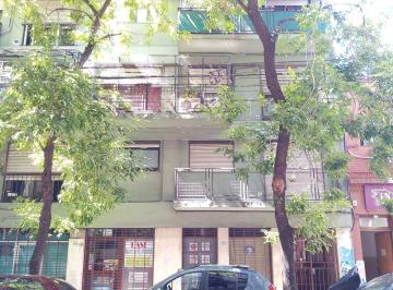 Departamento de 4 ambientes, Balvanera · Departamento 4 Ambientes C/balcon y Patio en La Calle Alsina Al 2900, Balvanera