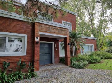 Casa · 264m² · 6 Ambientes · Casa Racionalista en Mayling Cc | Vco Propiedades
