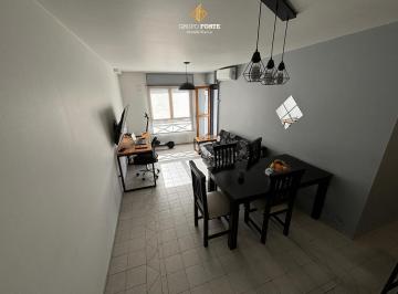 Departamento · 59m² · 3 Ambientes · Departamento en Venta en Alberdi - 2 Dorm.