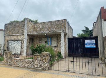 Casa · 120m² · 3 Ambientes · Casa en Venta - Casa Merlo Centro - Venta - Casa