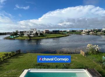 Casa · 336m² · 6 Ambientes · Casa en Venta de 4 Dorm. a La Laguna - Orientación Norte - Marinas