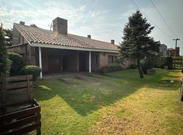 Casa , Pinamar · Casa 6 Dorm. 6 Baños. Pinamar Norte a Una Cuadra del Mar.