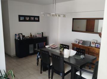 Departamento de 4 ambientes, Flores · Excelente Departamento Semipiso